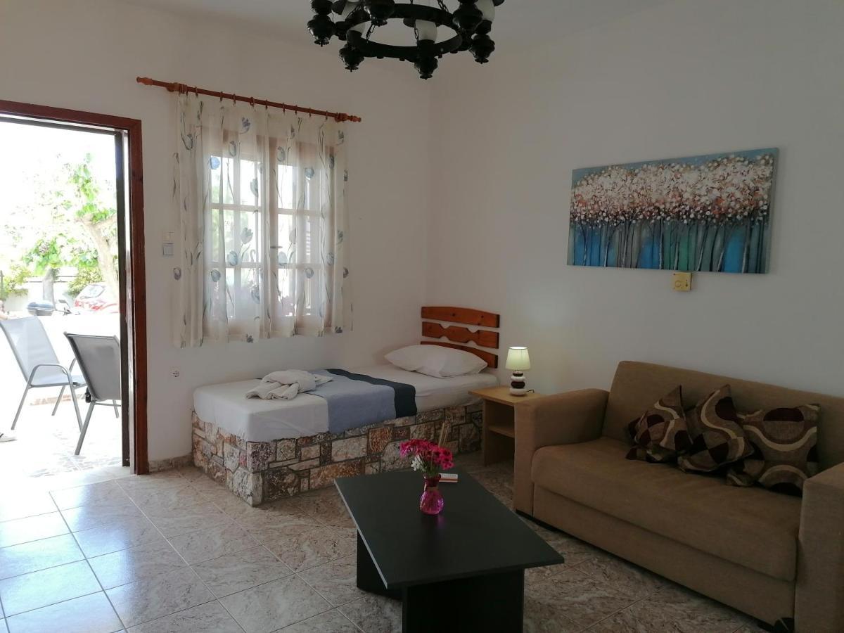 Athena'S Houses Skyros Ngoại thất bức ảnh