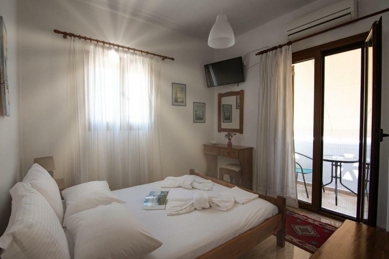 Athena'S Houses Skyros Ngoại thất bức ảnh