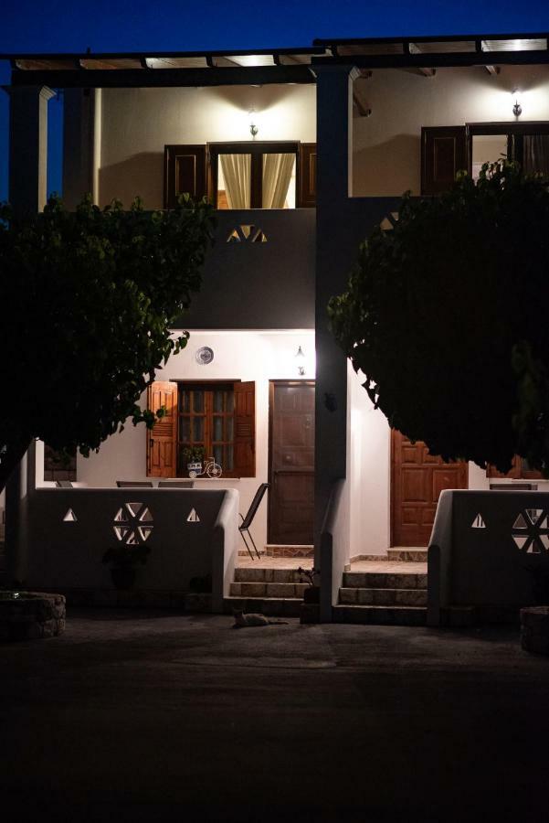 Athena'S Houses Skyros Ngoại thất bức ảnh